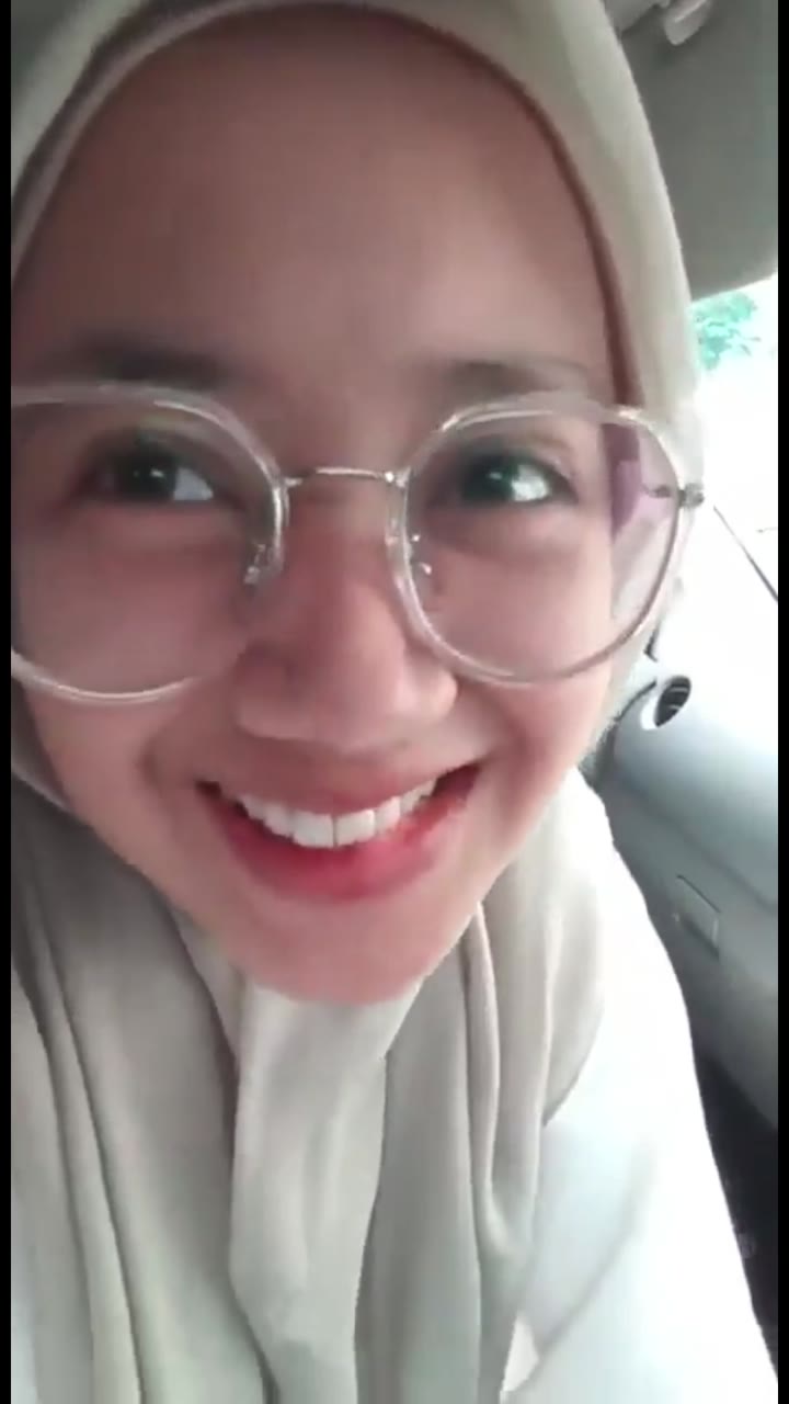 ABG Viral Tante Binor Cantik Pemilik Hotel dan Restauran Surabaya Indonesia Service Client